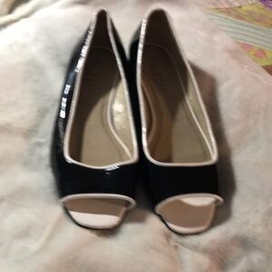 TALBOTS patent leather shoes with a peep toes; trimmed in white